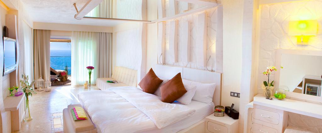 Peninsula Gardens Hotel - Adults Only Kas Quarto foto