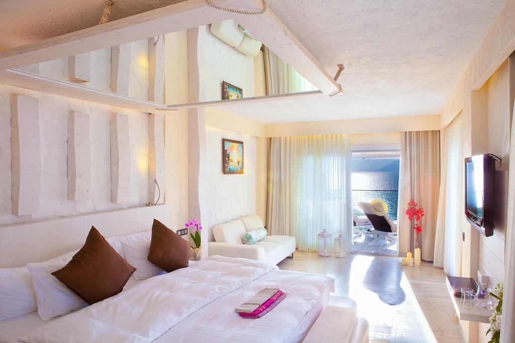 Peninsula Gardens Hotel - Adults Only Kas Quarto foto